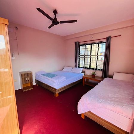 Namaste Stay Apartment Pokhara Buitenkant foto